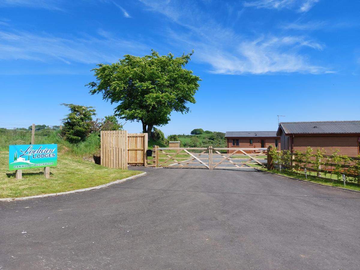 Luxury Family Beechwood Lodge With Hot Tub Lochwinnoch Exterior foto