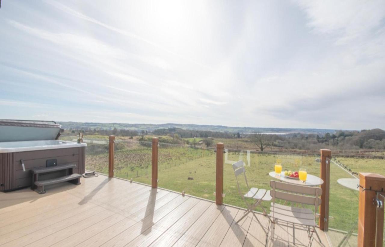 Luxury Family Beechwood Lodge With Hot Tub Lochwinnoch Exterior foto