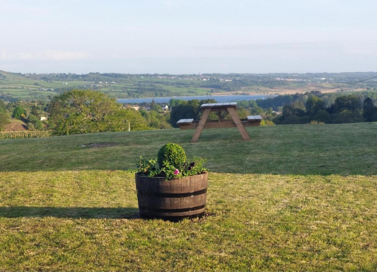 Luxury Family Beechwood Lodge With Hot Tub Lochwinnoch Exterior foto